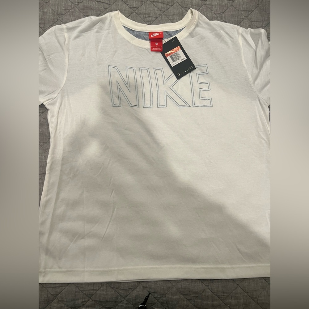 Nile t-shirt